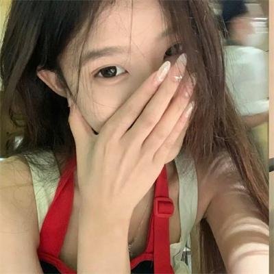 草裙春色